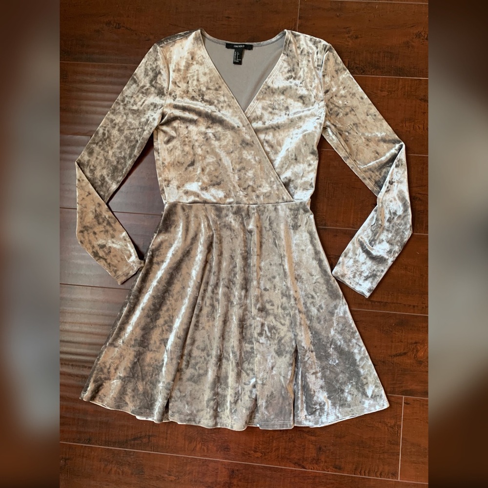 Forever 21 Short Velvet Dress